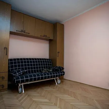 Apartment Strada Ion Campineanu Nr 27 , Bloc 7 *