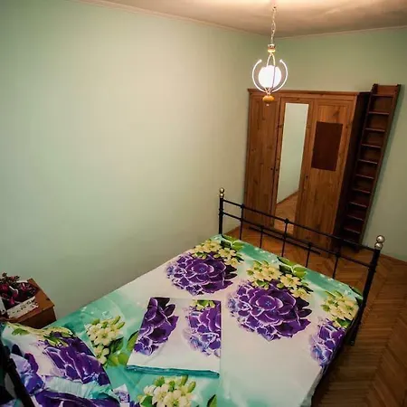 Strada Ion Campineanu Nr 27 , Bloc 7 * Бухарест